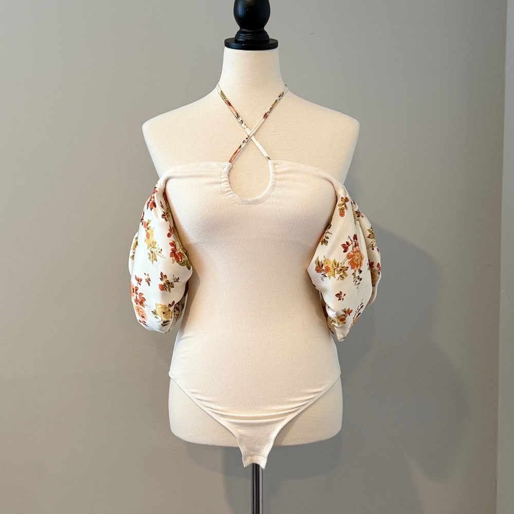Puff Sleeve Floral Bodysuit – Cream Ribbed Knit Romantic Coquette Top – M - Picture 2 of 16